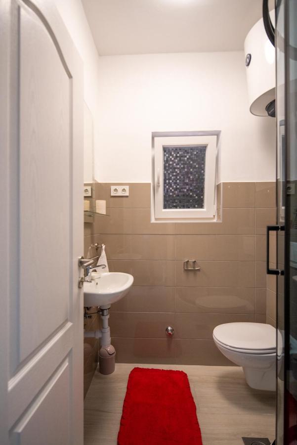 Apartman L&A Lejlighed Biograd Na Moru Eksteriør billede